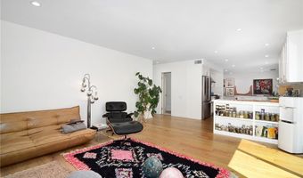 17084 Escalon Dr, Encino, CA 91436