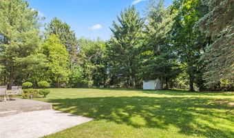 5 Daisy Ct, Airmont, NY 10901
