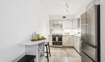 4977 BATTERY Ln #1-210, Bethesda, MD 20814