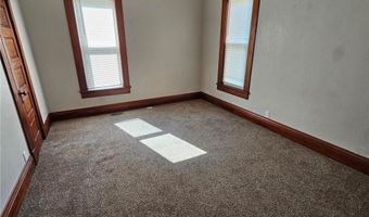 1136 Kearney St, Atchison, KS 66002