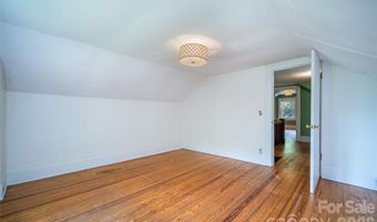76 Starnes Cove Rd, Asheville, NC 28806