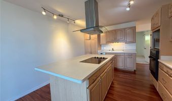 98-1774 Kupukupu St, Aiea, HI 96701