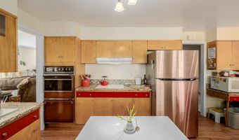 539 Newark St, Aurora, CO 80010