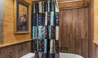 15804 Peapatch Rd, Biloxi, MS 39532