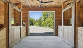 766 Masterson Rd, Barnard, VT 05031