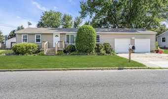 9 Frederick Dr, Bayville, NJ 08721