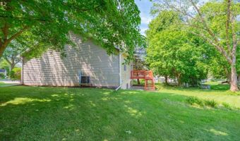 5158 Ridge Oak Dr, Madison, WI 53704