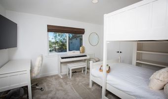 455 Glencrest Dr, Solana Beach, CA 92075