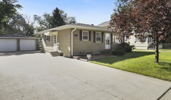 814 S High St, Aberdeen, SD 57401