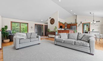 9760 Jade Dr, Allendale, MI 49401