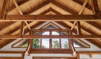 817 Gulf Rd, Barnard, VT 05031