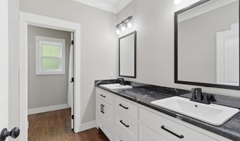 116 Bowery Ln, Albertville, AL 35950