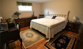13 Cozy Ln, Cumberland, RI 02864