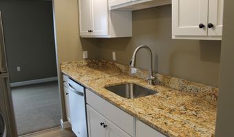 2620 MOUNTAIN Ln, Allentown, PA 18103