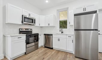 236 E BUTLER Ave 1ST FLOOR, Ambler, PA 19002