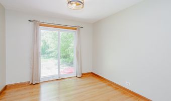 722 N Mavis Ln, Addison, IL 60101