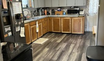 293 Grove St, Bangor, ME 04401
