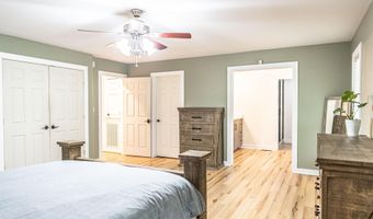 707 Alexander Dr, Aberdeen, NC 28315