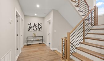 5709 5TH St S, Arlington, VA 22204