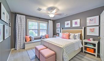 835 Lakeshore Dr NW, Berkeley Lake, GA 30096