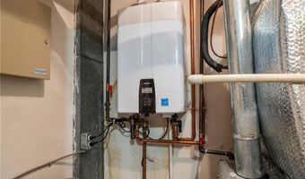 62 Nipmuc Trl D, North Providence, RI 02904