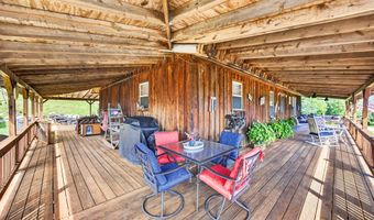955 Livingston Boat Dock Rd, Allons, TN 38541
