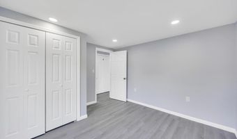 19 William St, Amityville, NY 11701