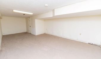 19 Skyline Dr, Adrian, MO 64720