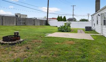 6333 Sheppard Dr, Affton, MO 63123