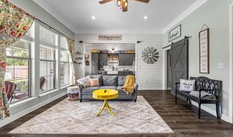 4206 Parkridge Dr, Benton, LA 71006