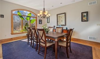 1653 Chapel Ridge Ln, Adams Twp., PA 16046