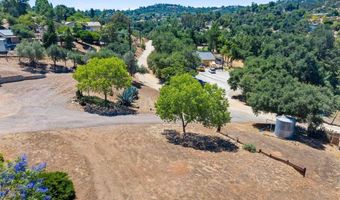 636 N Glen Oaks Dr, Alpine, CA 91901