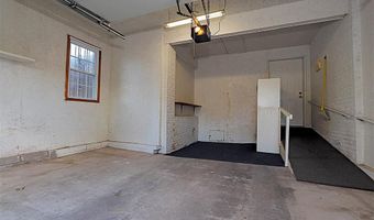 712 Duckett St, Advance, MO 63730