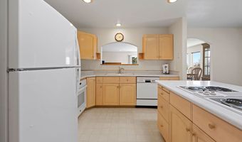 285 WALDORF Pl, Astoria, OR 97103