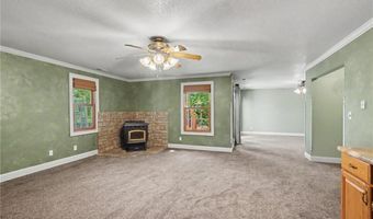 618 E 1714 Rd, Baldwin City, KS 66006