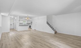 104 HAMPSTEAD Dr, Ambler, PA 19002