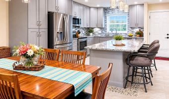 1640 JUNO Trl 102D, Astor, FL 32102