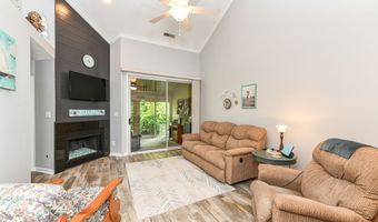 8091 Farmhurst Ln, Indianapolis, IN 46236
