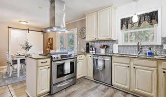 8 Hartford Pl, Gulfport, MS 39507