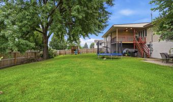 2324 Briarwood Dr, Asbury, IA 52002