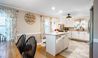 22 Kilburn Ave, Lincoln, RI 02865