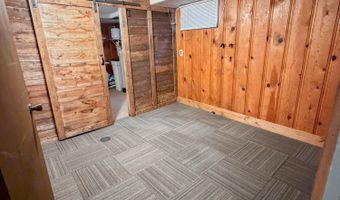 1415 N 2nd St, Aberdeen, SD 57401