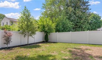 280 Woodbine St, Cranston, RI 02910