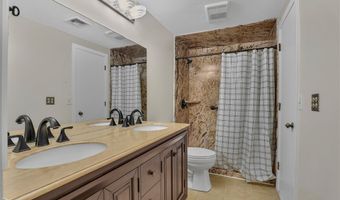 10 Valley Run Dr 10, Cromwell, CT 06416
