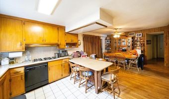 908 Bear Valley Pkwy, Escondido, CA 92025