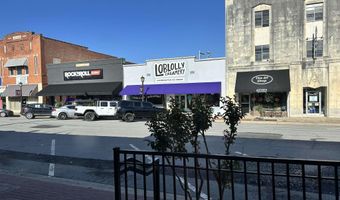 114 N Market St, Benton, AR 72015