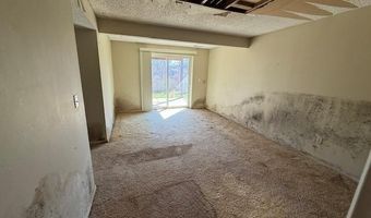 1653 Award Dr, Ballwin, MO 63021