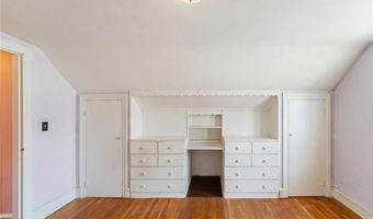 53 Overland Ave, Cranston, RI 02910