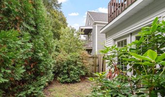 687 Myrtle Ave, Albany, NY 12208