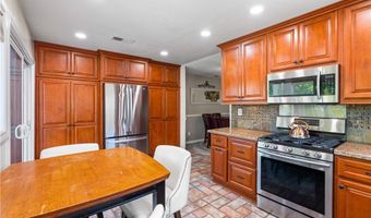 8471 E Donnybrook Cir, Anaheim, CA 92808